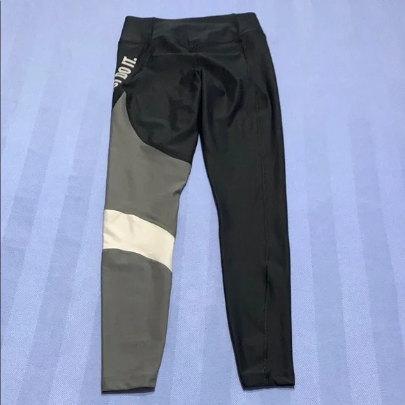 NEW NIKE WOMEN'S POWER GRAPHIC COLOR BLOCK TIGHTS BLK/GRY SZ SMALL (933785 010) - Picture 4 of 6